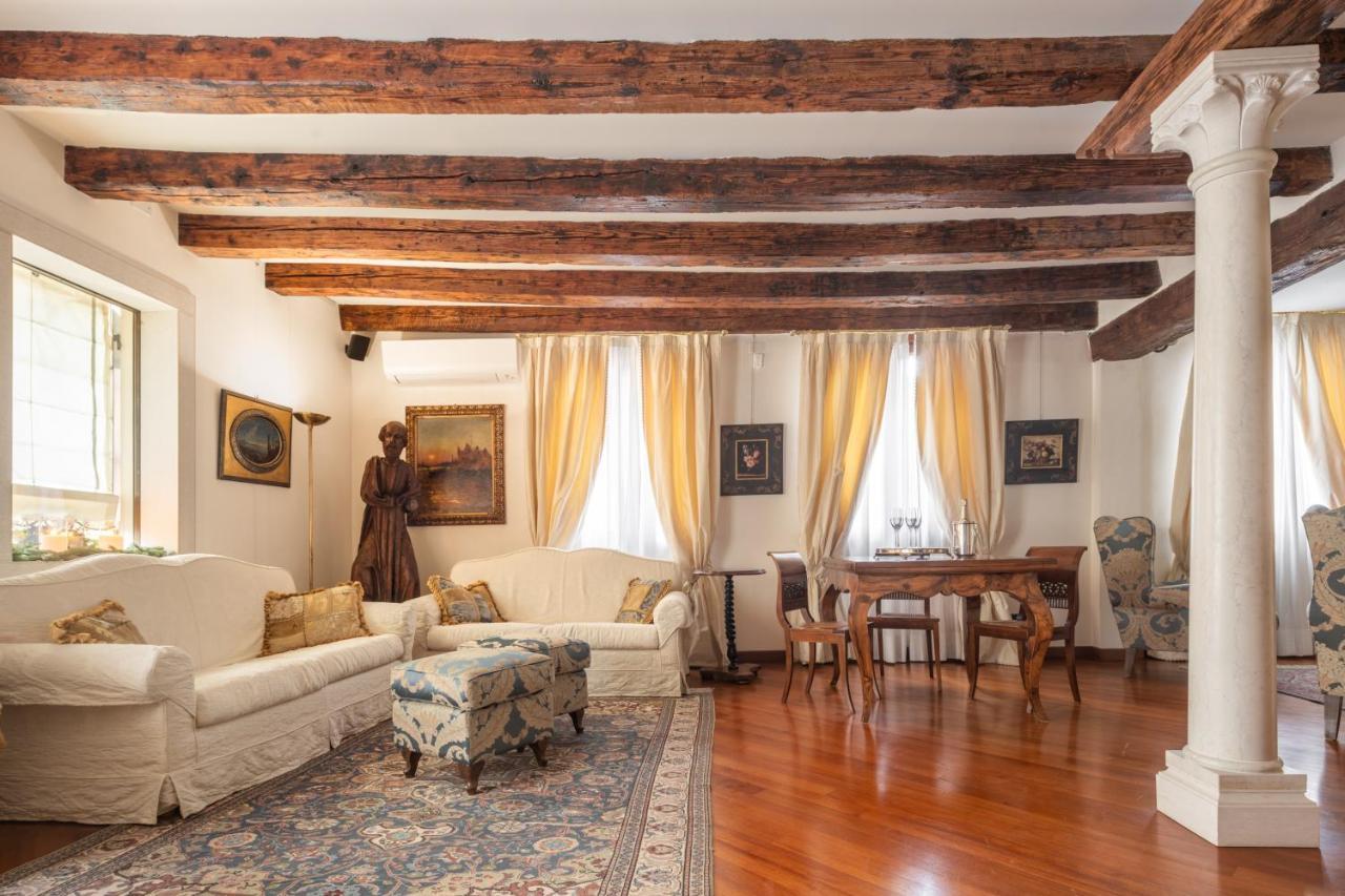 Garden Mansion With Private Mooring R&R Apartment Venice Luaran gambar