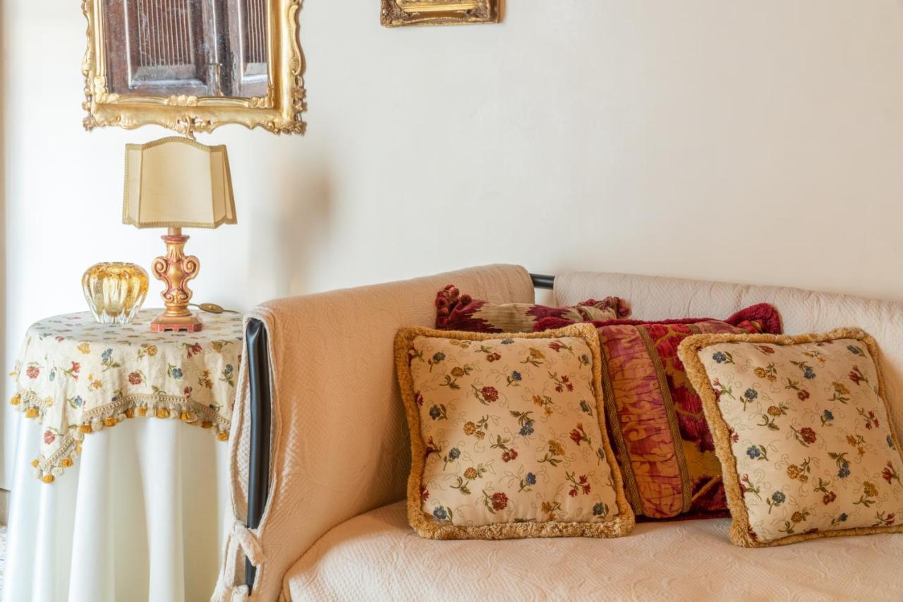 Garden Mansion With Private Mooring R&R Apartment Venice Luaran gambar