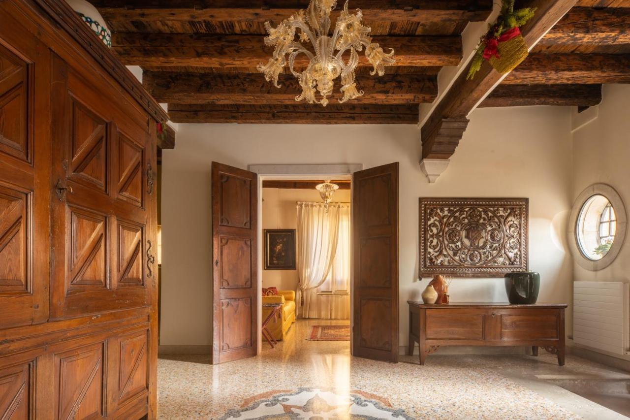 Garden Mansion With Private Mooring R&R Apartment Venice Luaran gambar